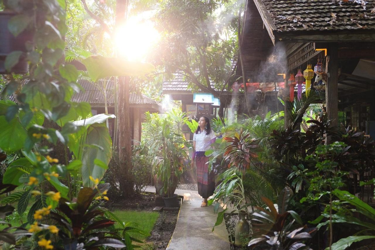 Tongluang Inthanon Homestay โต้งหลวงอินทนนท์โฮมสเตย์ Chom Thong Bagian luar foto