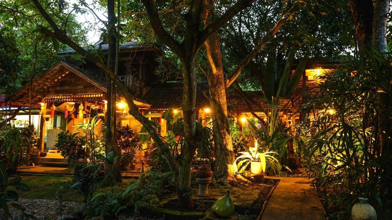 Tongluang Inthanon Homestay โต้งหลวงอินทนนท์โฮมสเตย์ Chom Thong Bagian luar foto