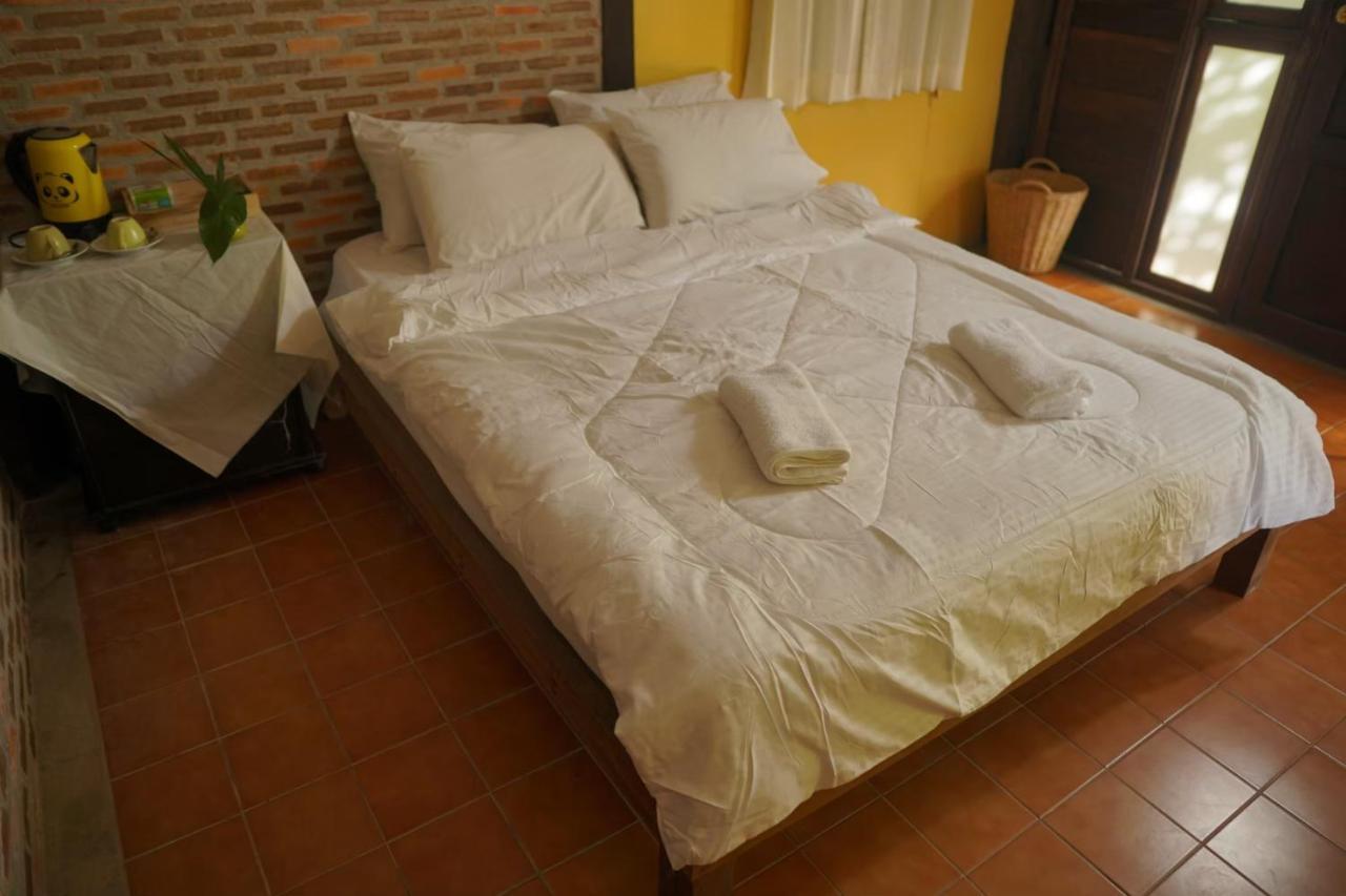 Tongluang Inthanon Homestay โต้งหลวงอินทนนท์โฮมสเตย์ Chom Thong Bagian luar foto