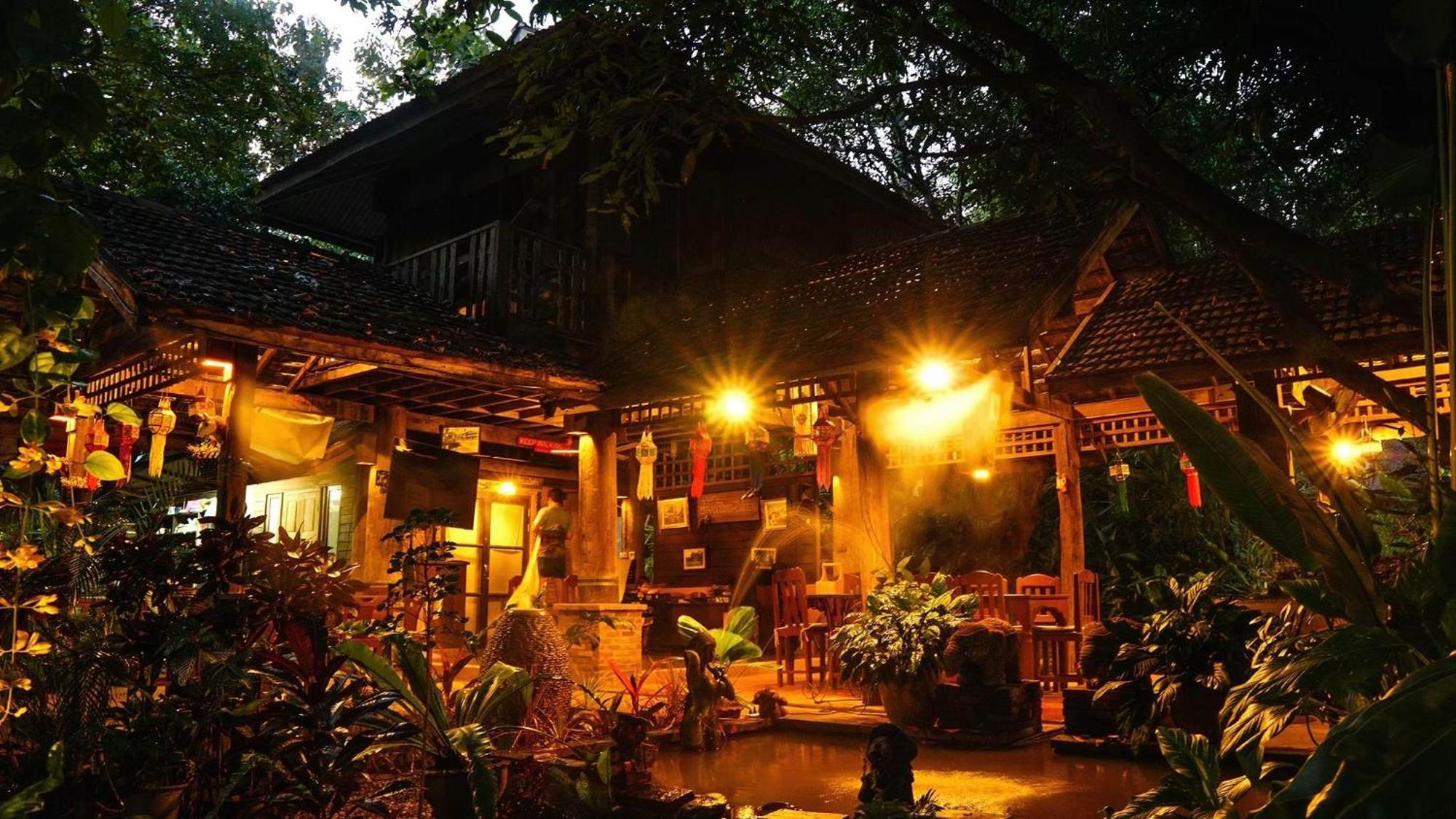 Tongluang Inthanon Homestay โต้งหลวงอินทนนท์โฮมสเตย์ Chom Thong Bagian luar foto